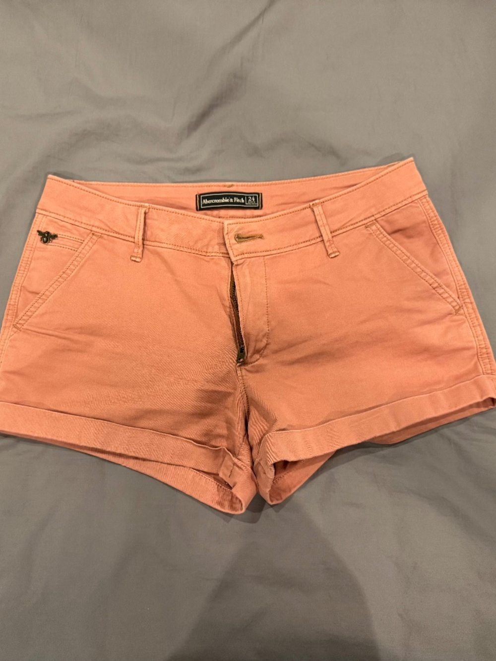 Abercrombie & Fitch Dusty Salmon Pink Cuffed Chino Shorts Size 24